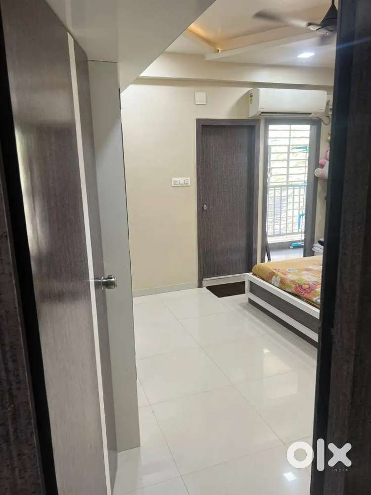 Jashoda nagar near Baroda express