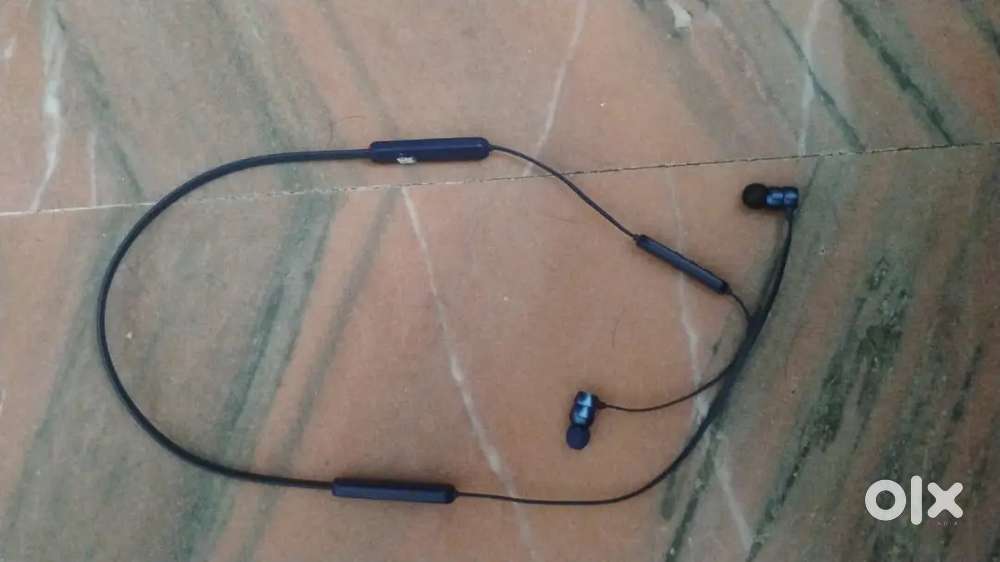 boat original bluetooth neckband