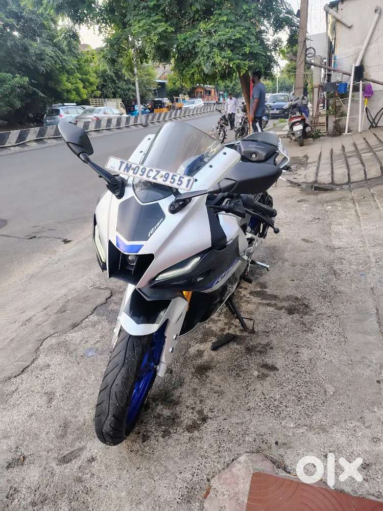 R15 V4 M for sale