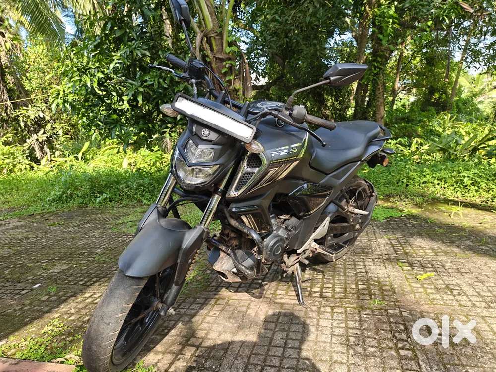 Yamaha FZ v3