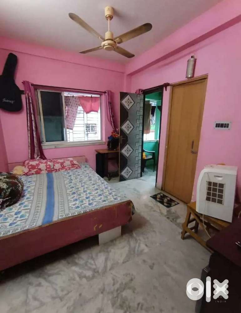 2bhk flat at raja rammohan roya road at 27lacs