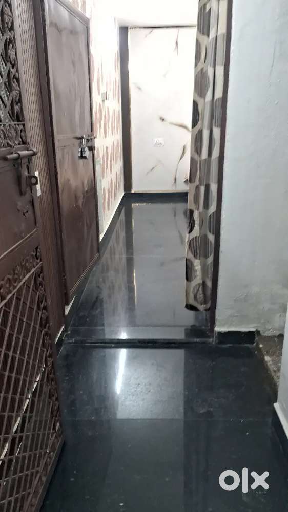 1 Rk one room Set 25 gaj for rent 1 room set