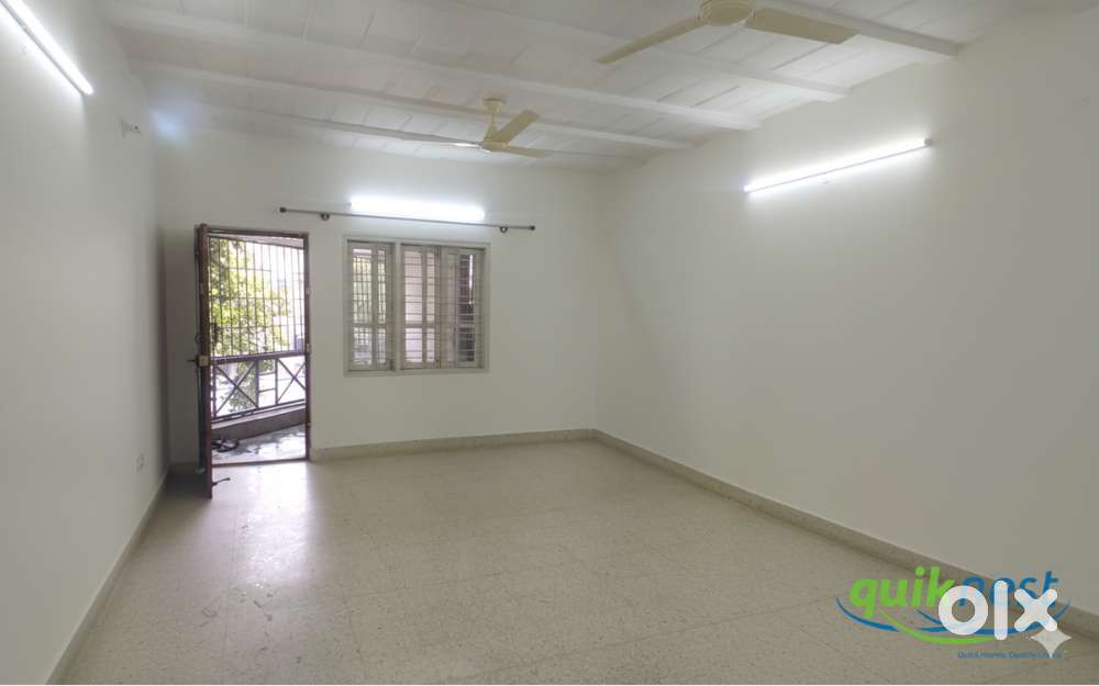 2 BHK Semi-Furnished Apartment for Lease in MSR Nagar / Mathikere