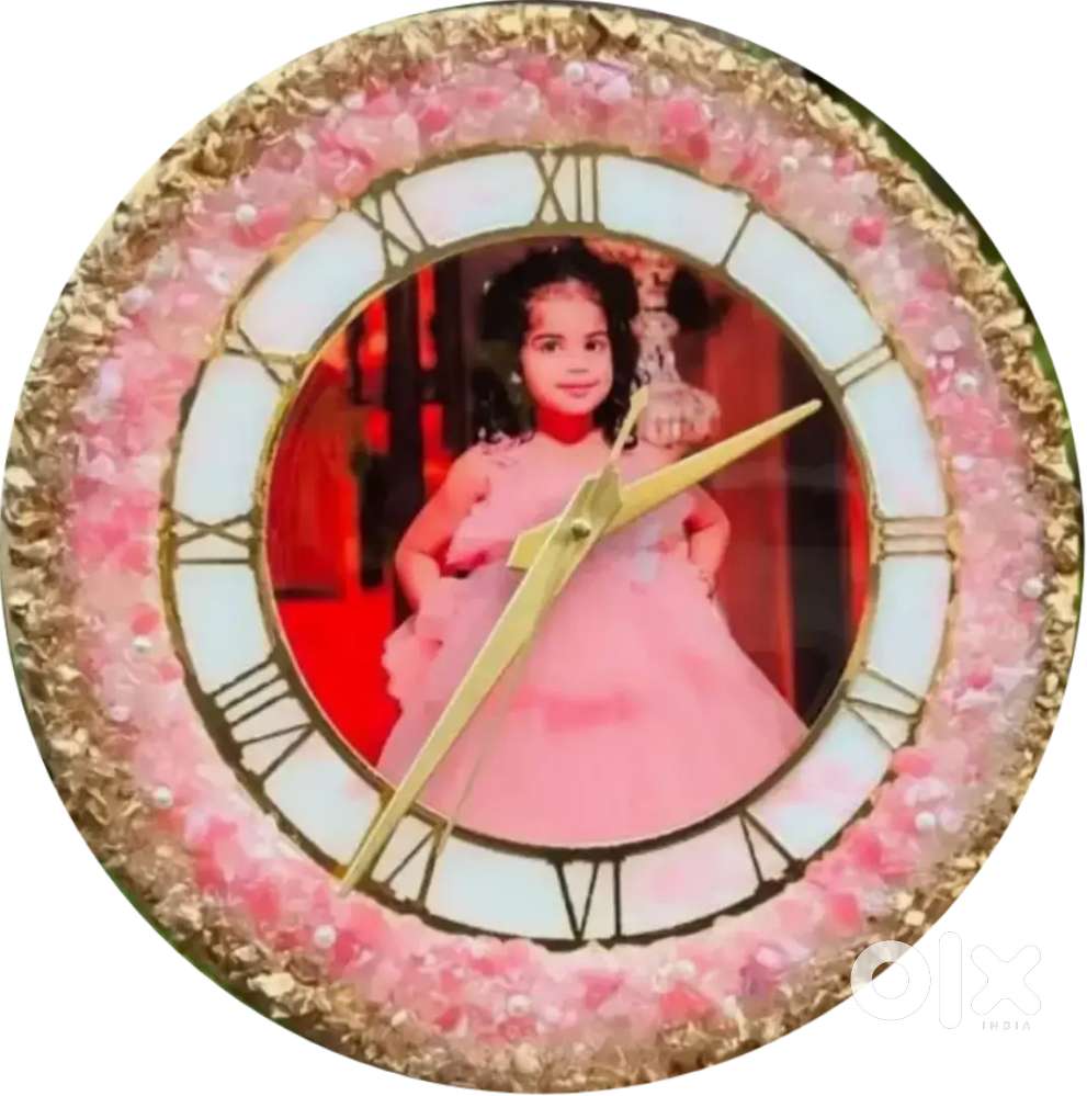 Customized wall clock