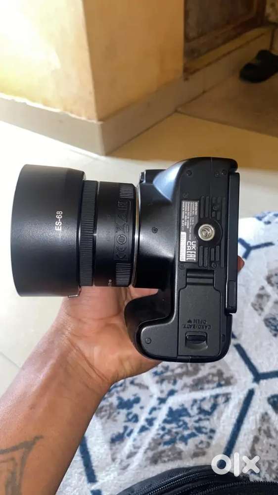 Selling an canon 200xd 1 year old with  18-55mm lens 
50mm lens