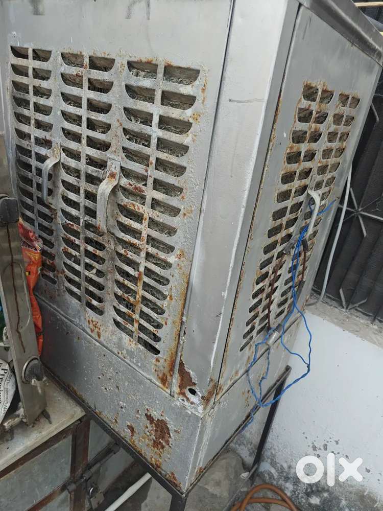 Good condition cooler for sale