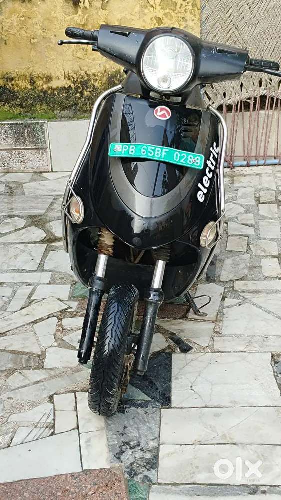 Hero electric scooter