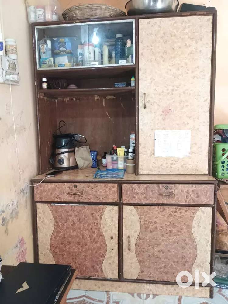 Showcase cupboard