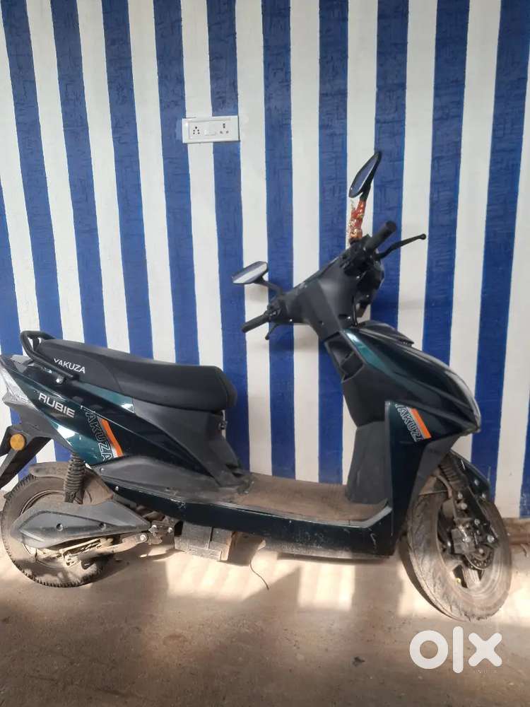 Yakuza electric scooty