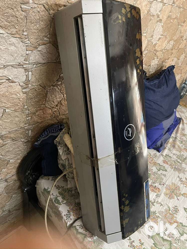 godrej split ac or voltas split ac very good condition 18800/- each