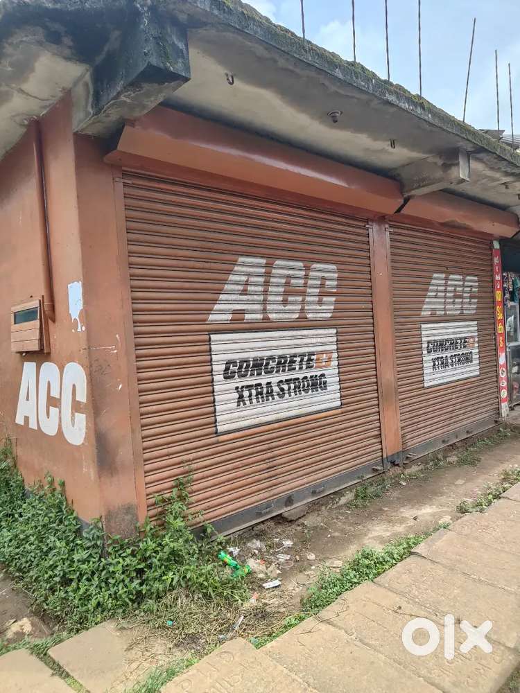 TWO SHOP ROOMS, ROAD FACING