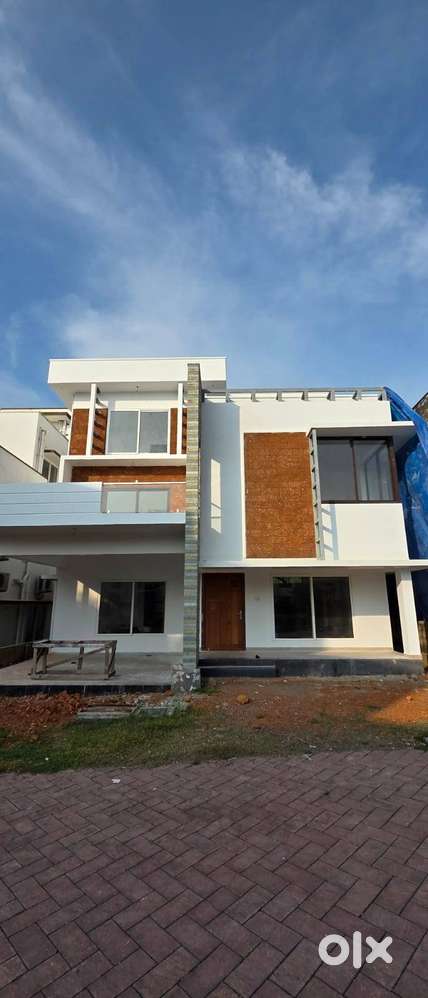 4 BHK Luxury Villa in Kakkanad