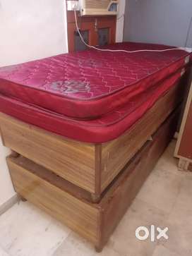Two Dewan beds