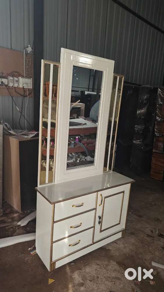 Brand new Dressing table