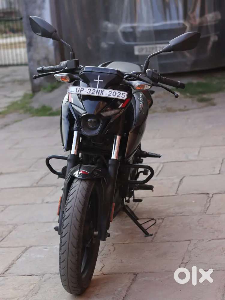 Bajaj Pulsar N160 - Excellent Condition - Only 15000kms runned