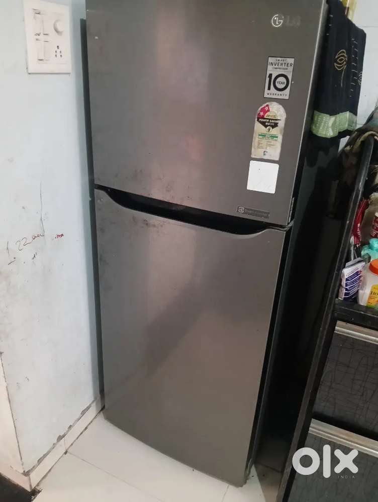 Refrigerator (fridge)