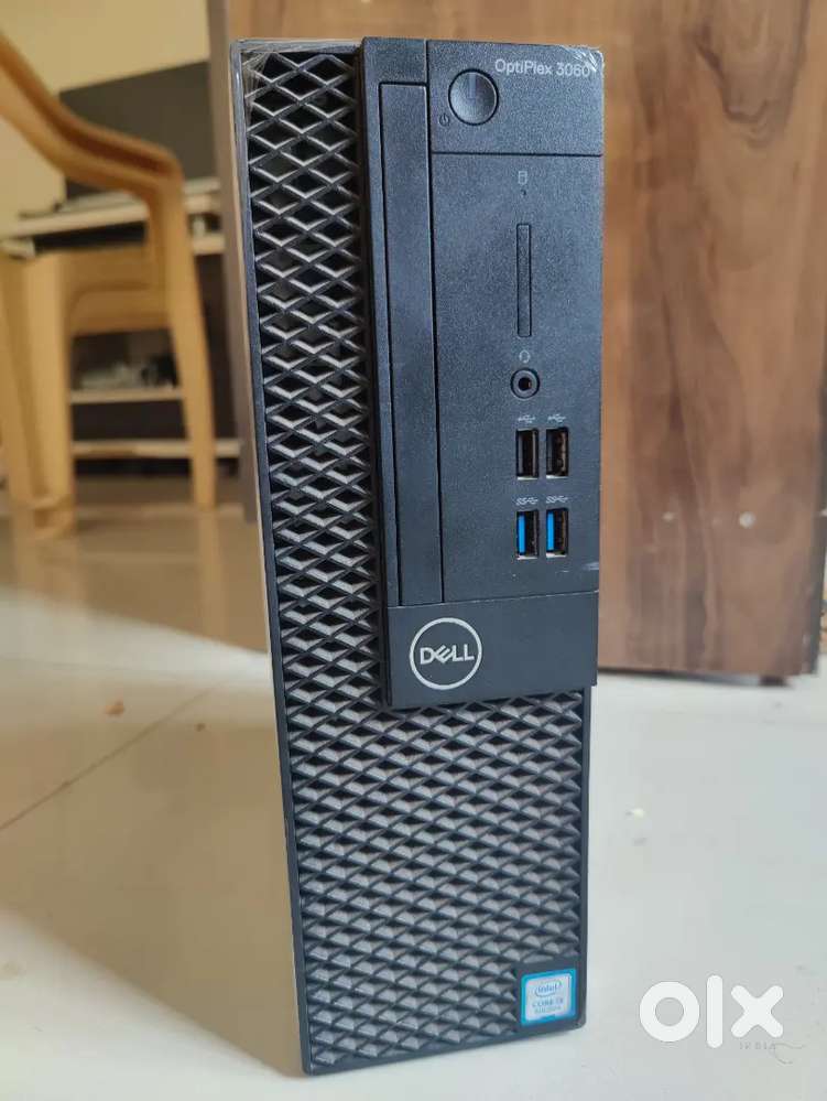 Dell desktop pc core i3,8gb ram,256gb with dell monitor keyboard mouse