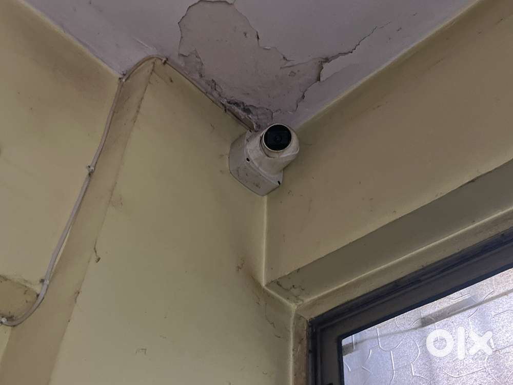 Hik vision camera all set up with 3 camera