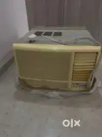 Hitachi 1.5 ton window ac