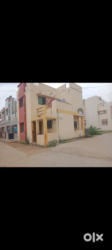 Aashirwad nagar mandvi corner banglow 3 bhk
