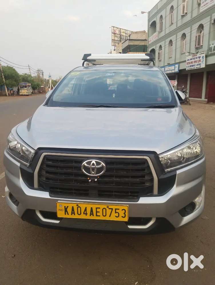 Toyota Innova Crysta 2024