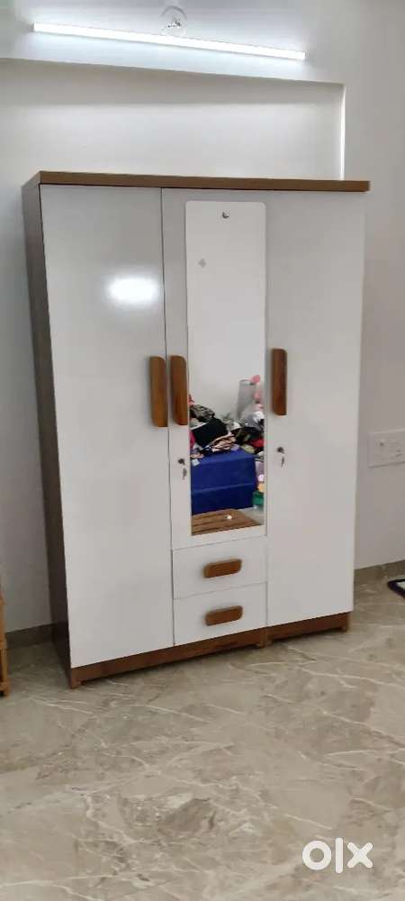 brand new 3door wardrobe 4by6ft at factory cost colours options