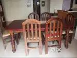 Solid wood big 6 seater dining table in excellent condition