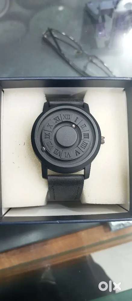 Magnetic Ball Watch (with leather strap)
