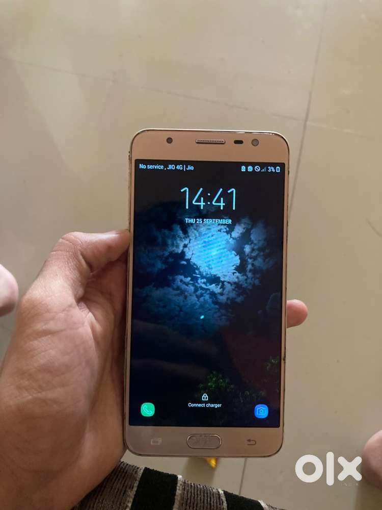 J7 prime 3/32 well condition