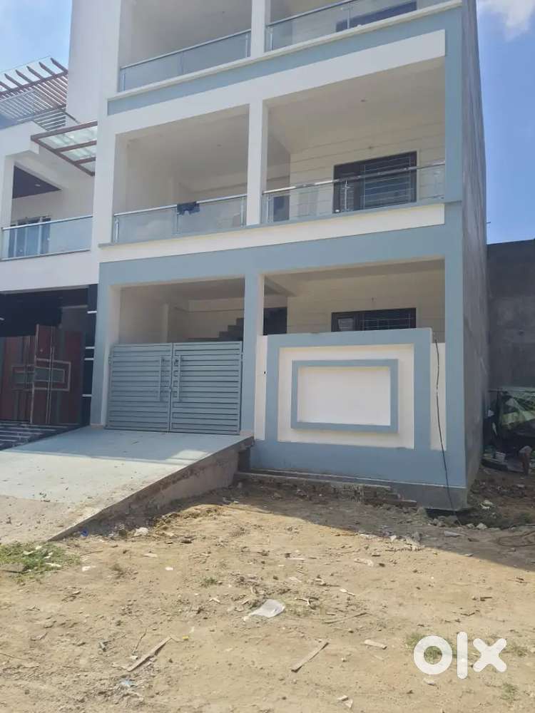 House on rent in gomti nagar ext posh location