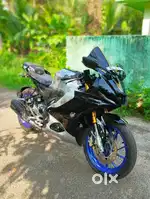 R15 V4 2022 Model single owner REFINANCE & EXCHANGE AVAILABLE