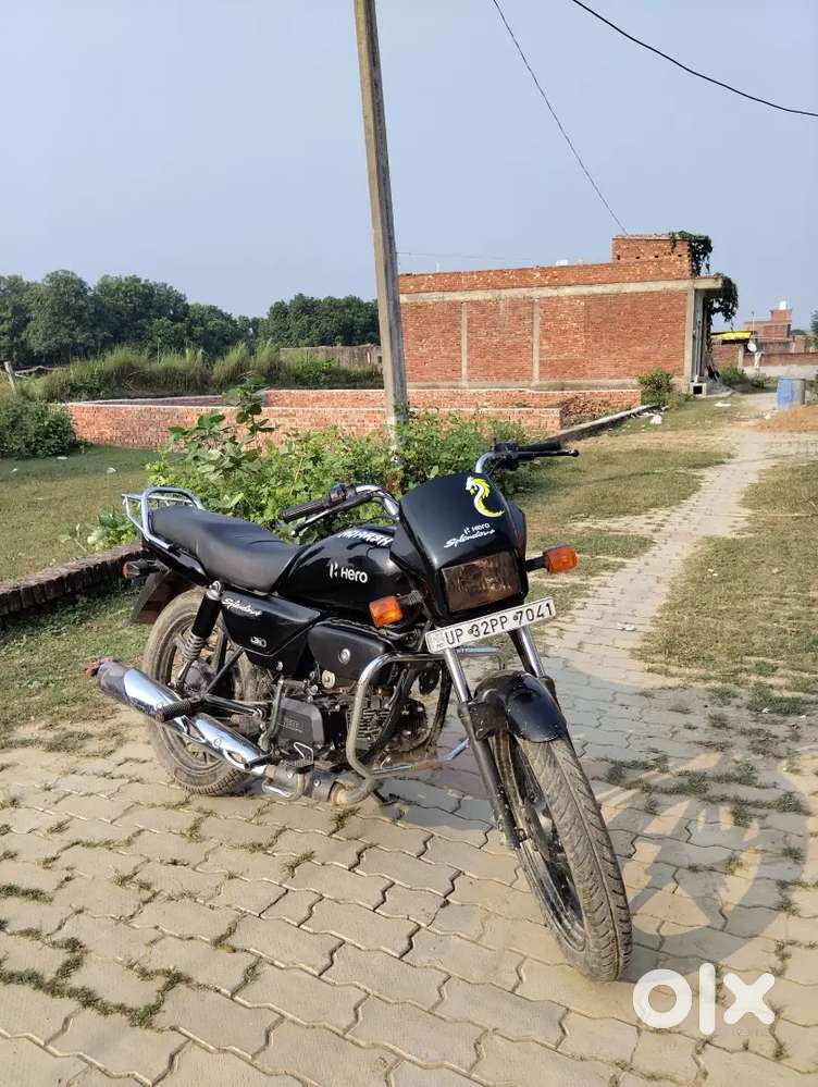 Pura check condition mein gadi Hai Koi kharab hi nahin hai