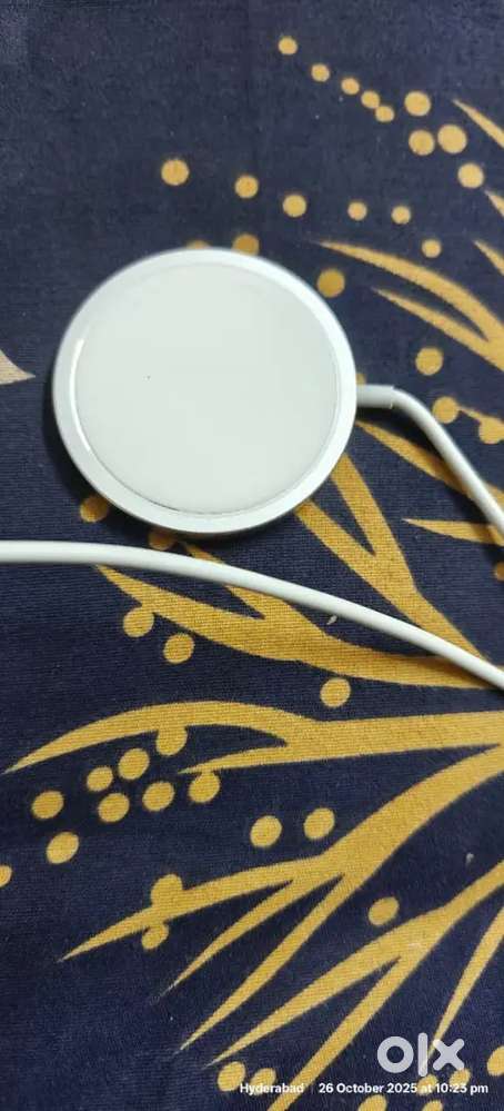 Apple model wireless charger