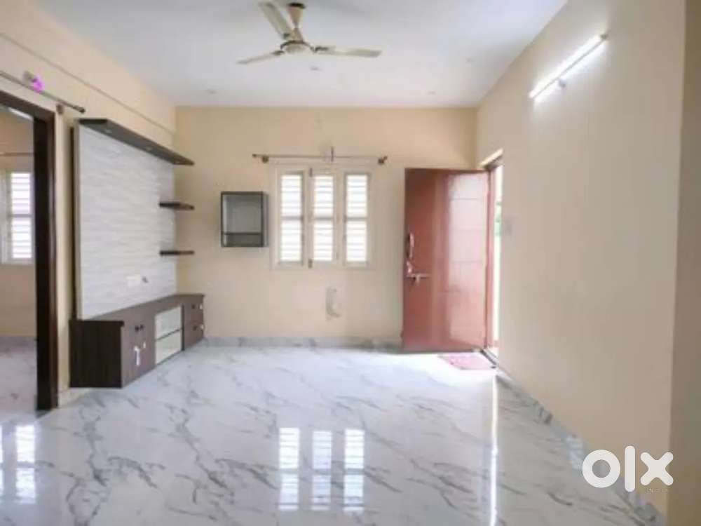 Good Flat, Selling at low price