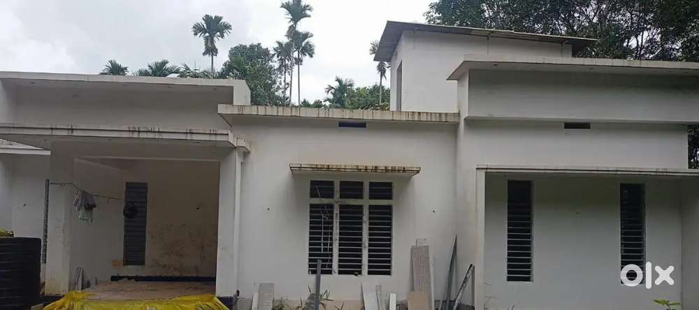 സുൽത്താൻ ബത്തേരിയിൽ 8 സെൻ്റ് സ്ഥലവും വീടും വിൽപ്പനയ്ക്ക്