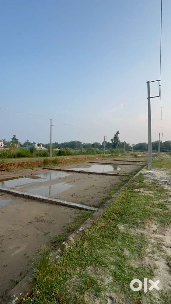 New Colony Beautiful two sided plot Available In Sumannagar