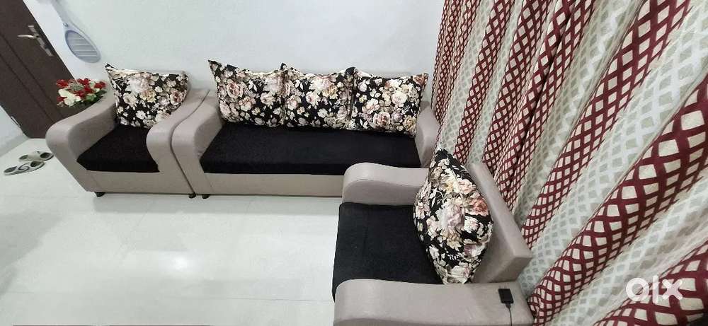 Sofa Set in Excellent Condition