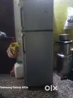 Double door fridge chalu he best condition