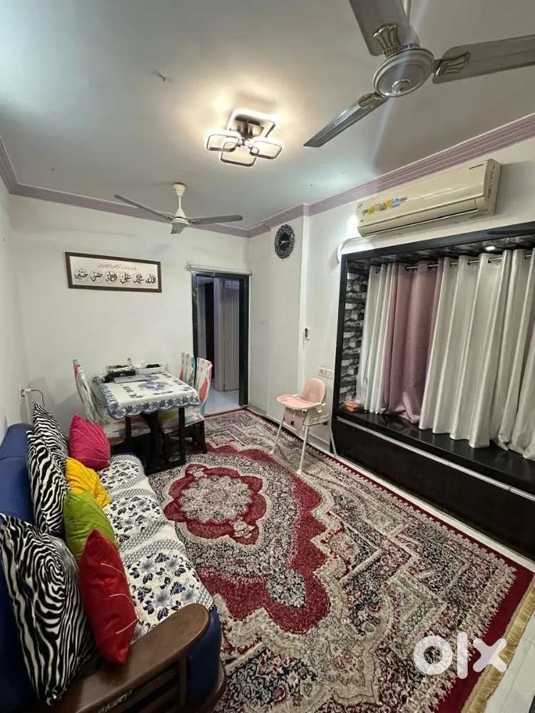 2BHK FURNISHED NEWLY RENOVATED FLAT NG HERITAGE NAYA NAGAR WITH OC