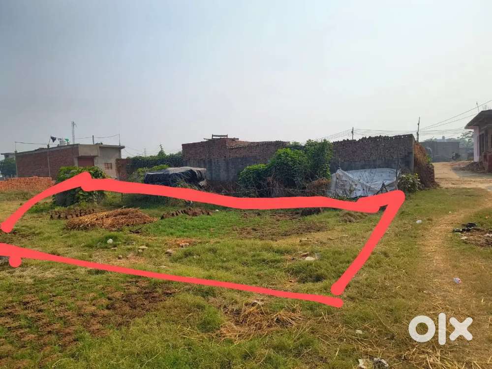 100 Gaz Plot, Road 20 fit hai. No. Diya h usi par call karen, no msg