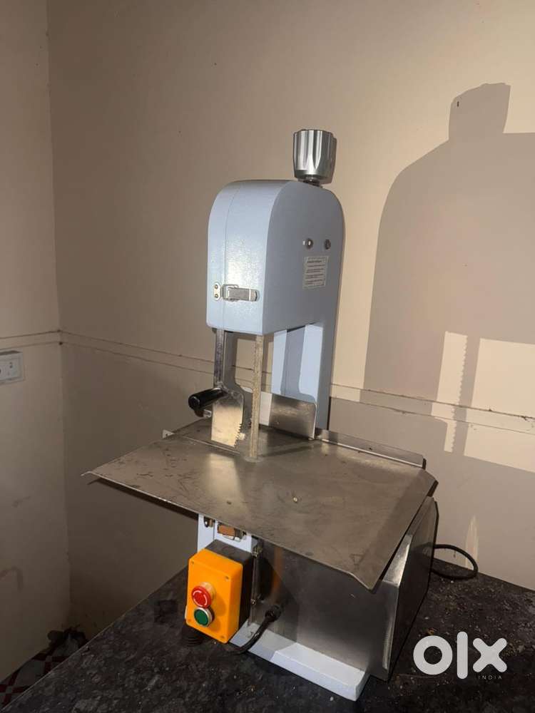 Meat cutting bon saw machine