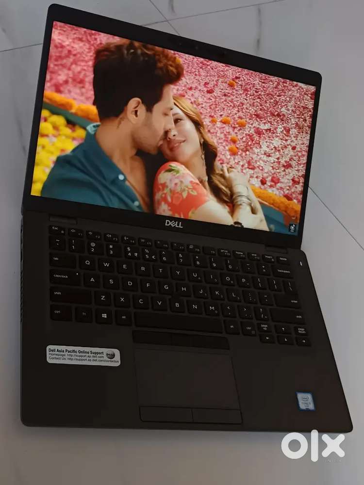 Dell silim intel Core i7 Laptop/256gb ssd/8gb ram fully ok excellent