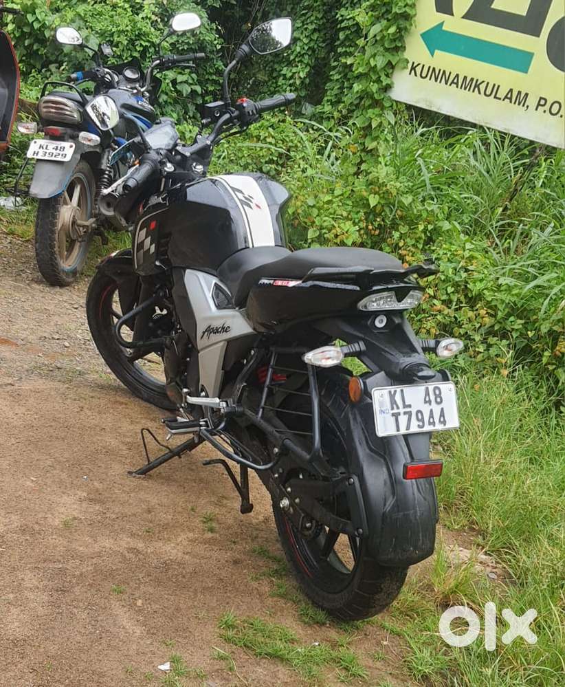 TVS Apache RTR 160 4V