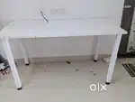 White Table -working table