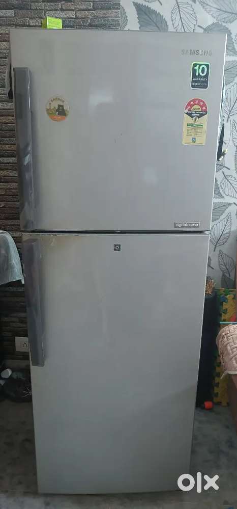 Samsung Double Door Refrigerator 253L – Excellent Condition