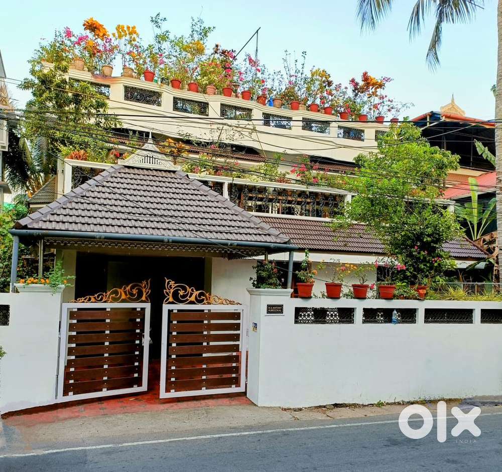 Commercial property for rent