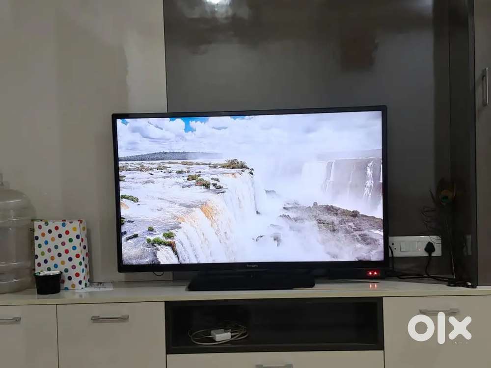 Philips TV 50inches(Chromecast smart)