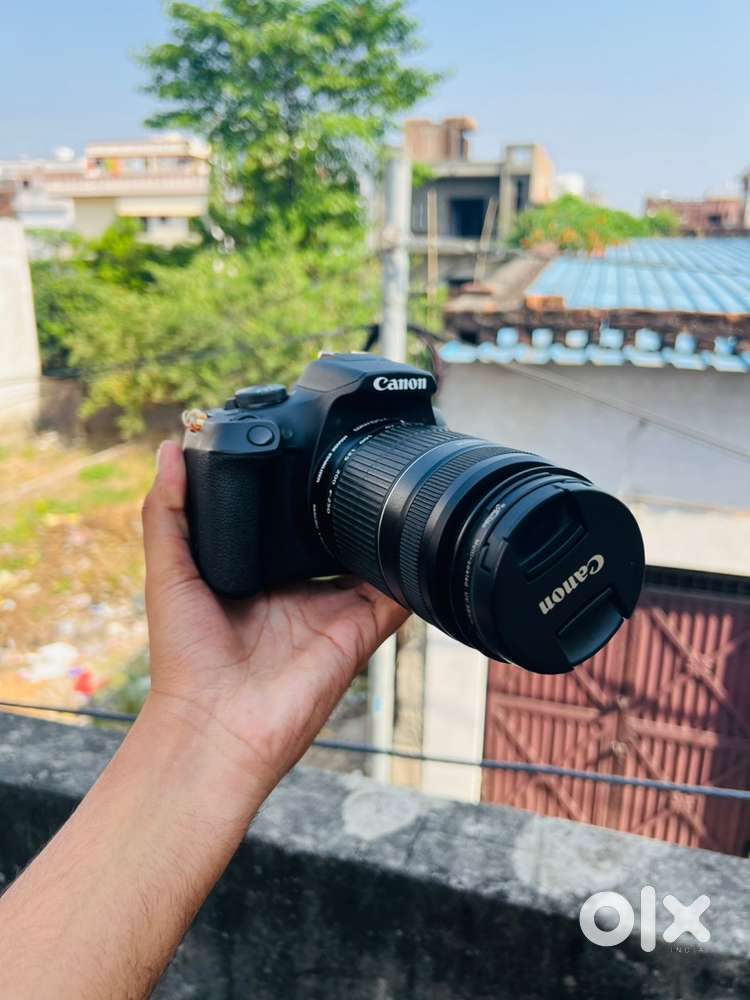 CANON EOS 1500D