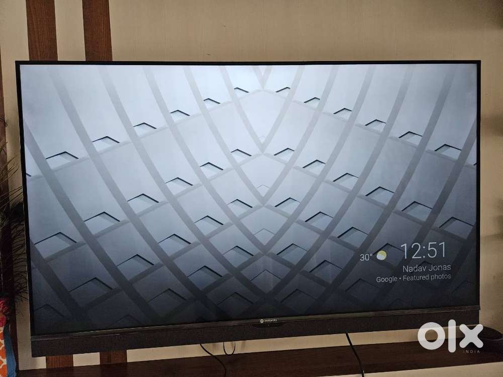 Motorola 55 Smart TV (3 Years Old) – Excellent Condition