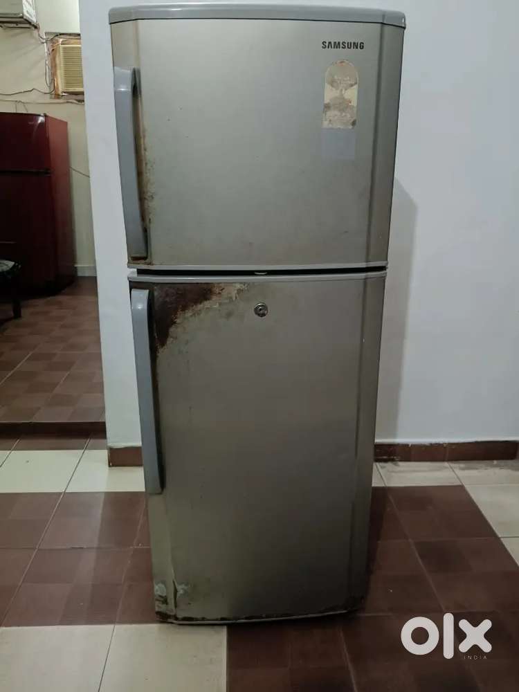 Refrigerator for sale in Raja park Mahesh Nagar Ambala Cantt